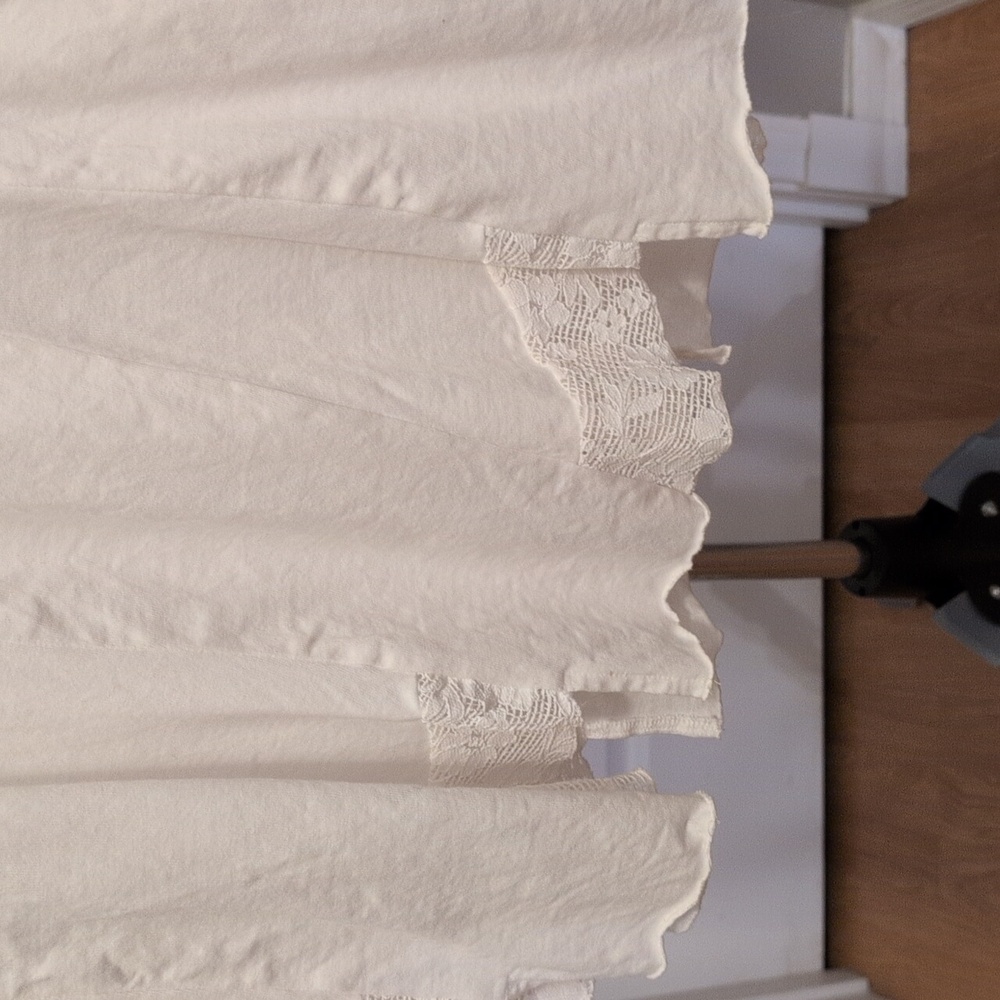 Free People Lace Trim White Top With Purple Black And Beige Sz XS - Picture 6 of 12